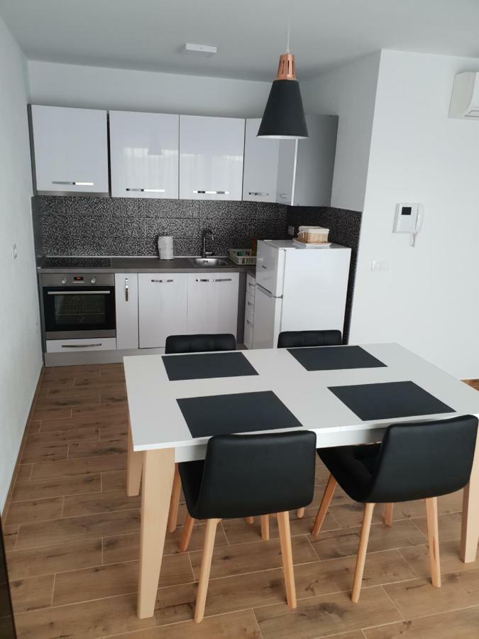 Apartmani Marija Башка-Вода Экстерьер фото